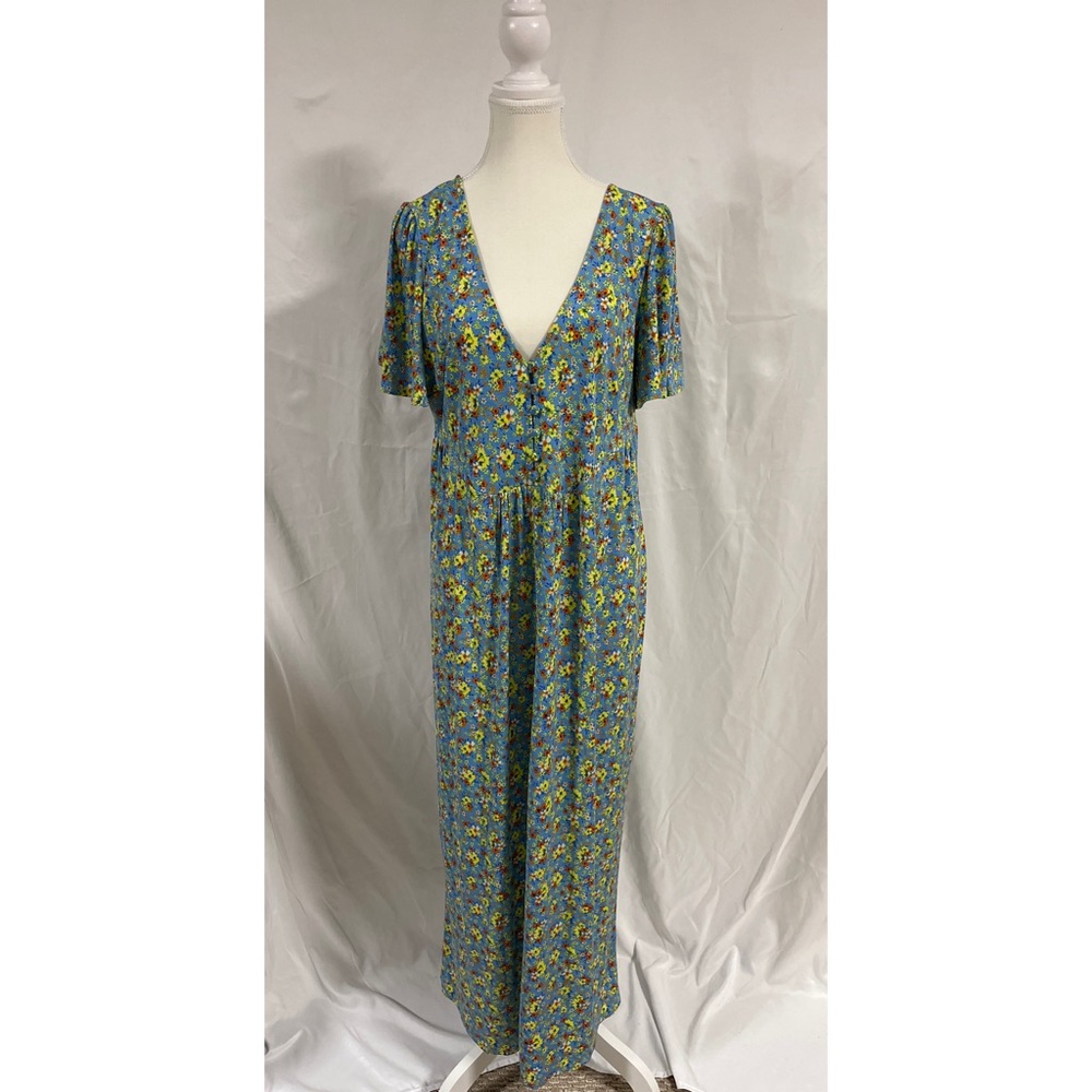 ASOS DESIGN jersey crepe maxi tea dress with self covered buttons in blue ditsy